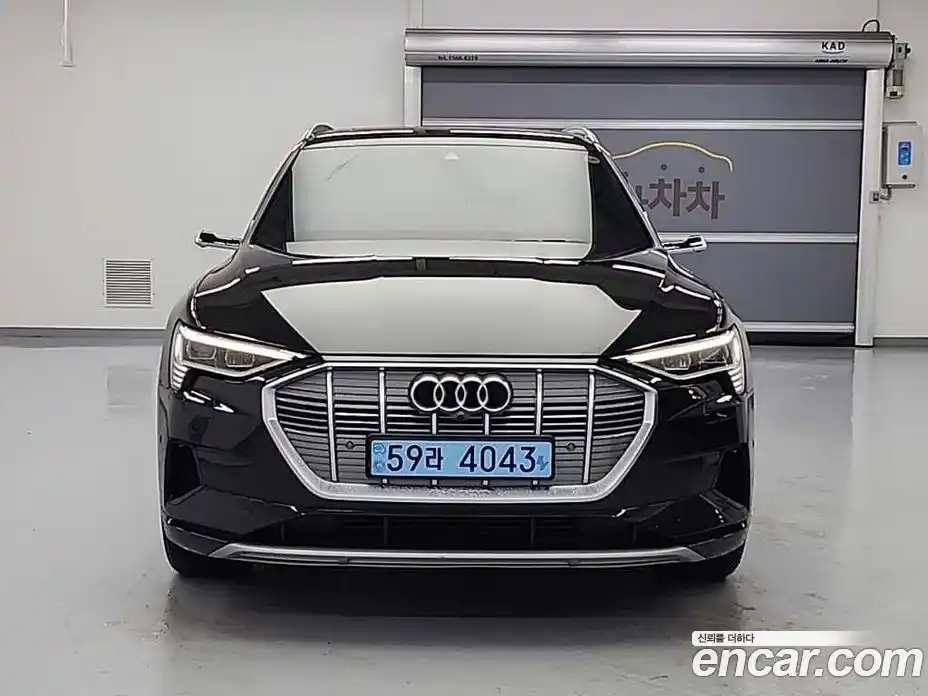 Audi e-tron 2021 гидро в Москве № 1422409, фото 3