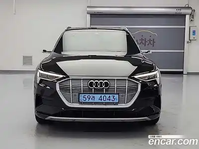Audi e-tron 2021 гидро в Москве № 1422409, миниатюра 3
