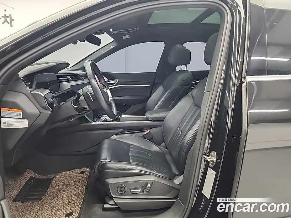 Audi e-tron 2021 гидро в Москве № 1422409, фото 8