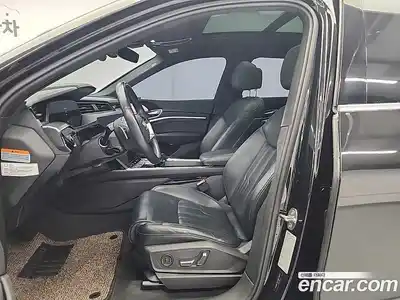 Audi e-tron 2021 гидро в Москве № 1422409, миниатюра 8