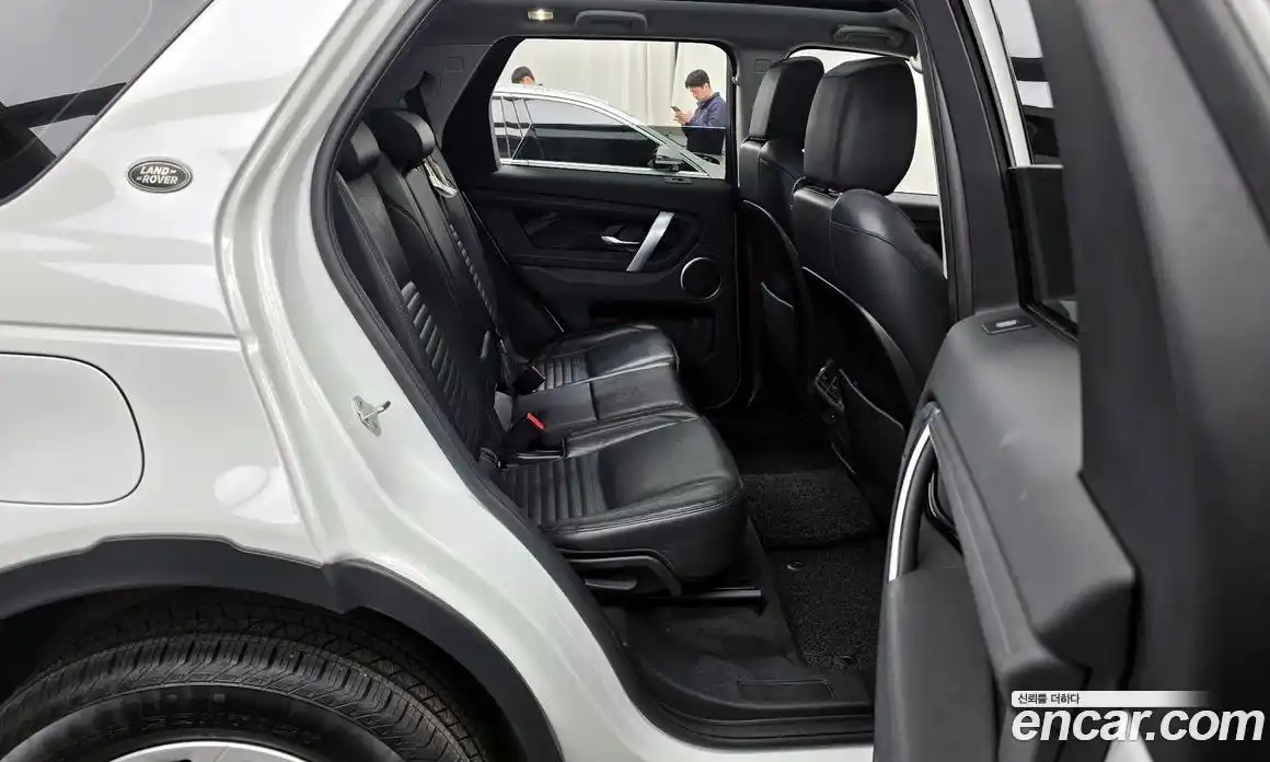 Land Rover Discovery Sport 2020 2.0 гидро в Москве № 1423310, фото 12