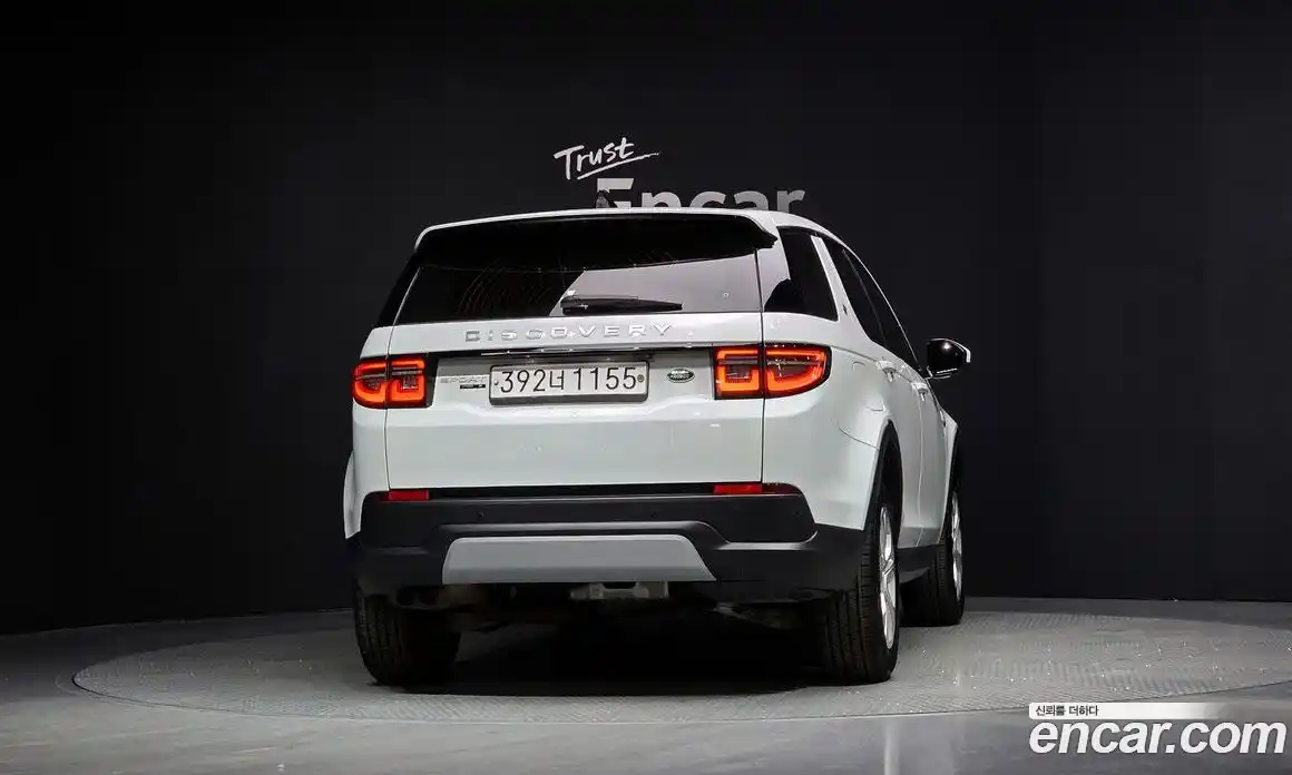 Land Rover Discovery Sport 2020 2.0 гидро в Москве № 1423310, фото 4