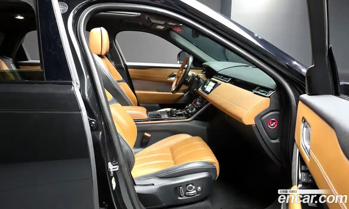 Land Rover Range-Rover Velar 2018 3.0 гидро в Москве № 1423322, фото 12