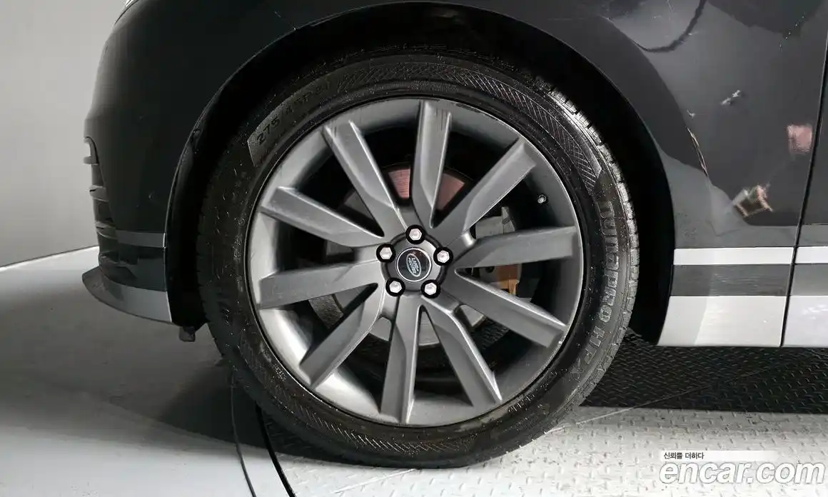 Land Rover Range-Rover Velar 2018 3.0 гидро в Москве № 1423322, фото 5