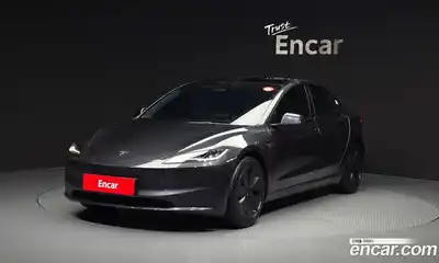 Tesla Model 3, 2025
