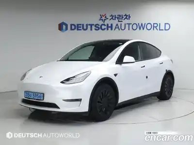 Tesla Model Y, 2021