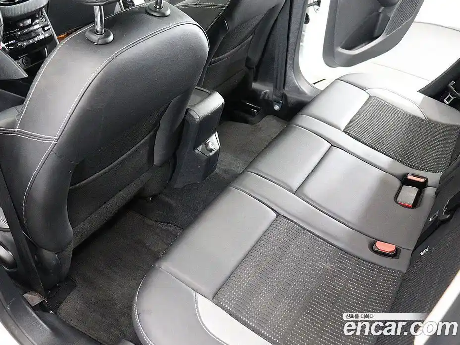 Peugeot 2008 2015 1.6 гидро в Москве № 1424890, фото 10