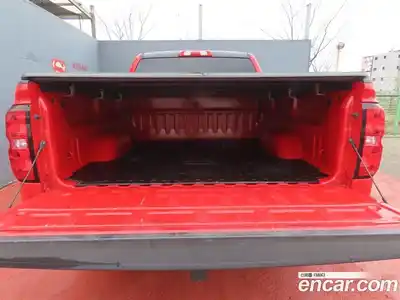 Chevrolet Silverado 2018 5.3 гидро в Москве № 1425093, миниатюра 5