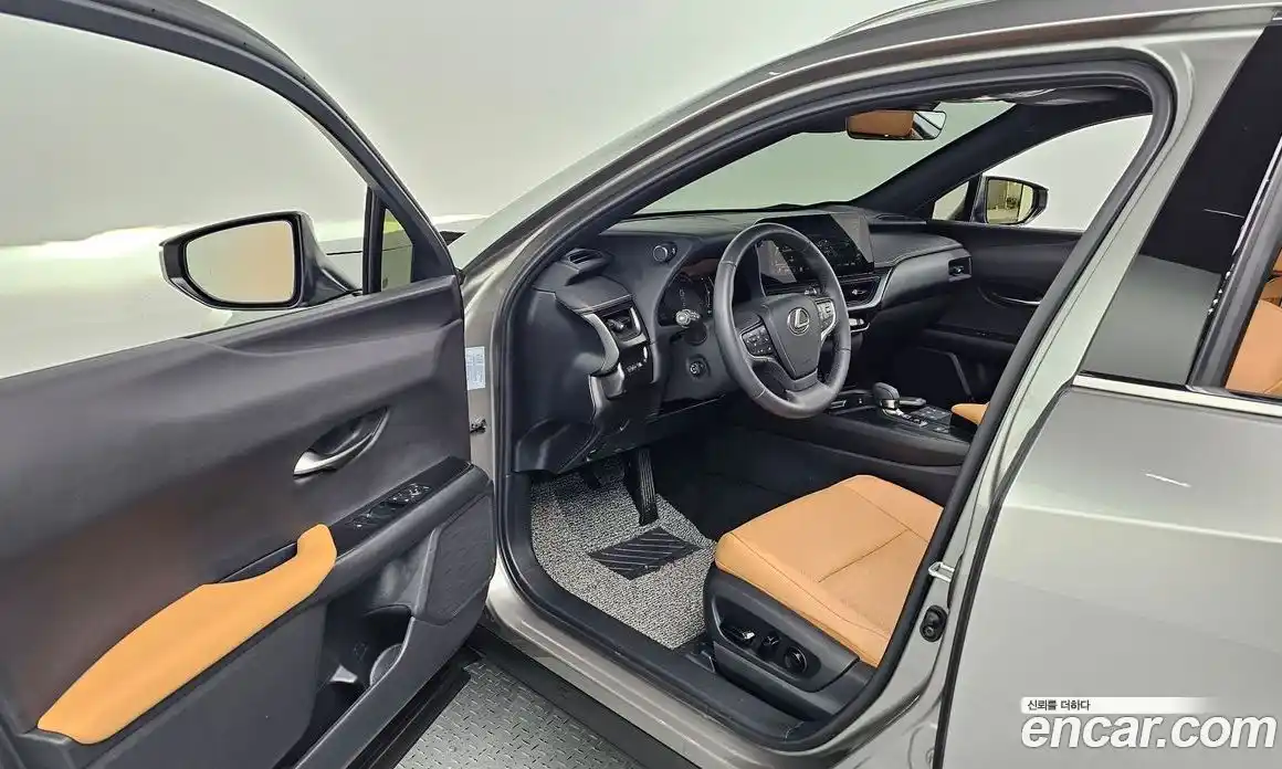 Lexus UX 2025 2.0 гидро в Москве № 168051, фото 11