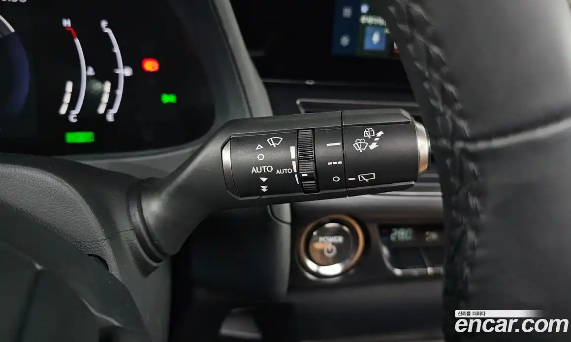 Lexus UX 2025 2.0 гидро в Москве № 168051, фото 17