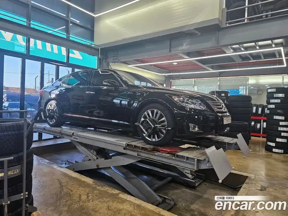 Lexus LS 2011 5.0 гидро в Москве № 231999, фото 20
