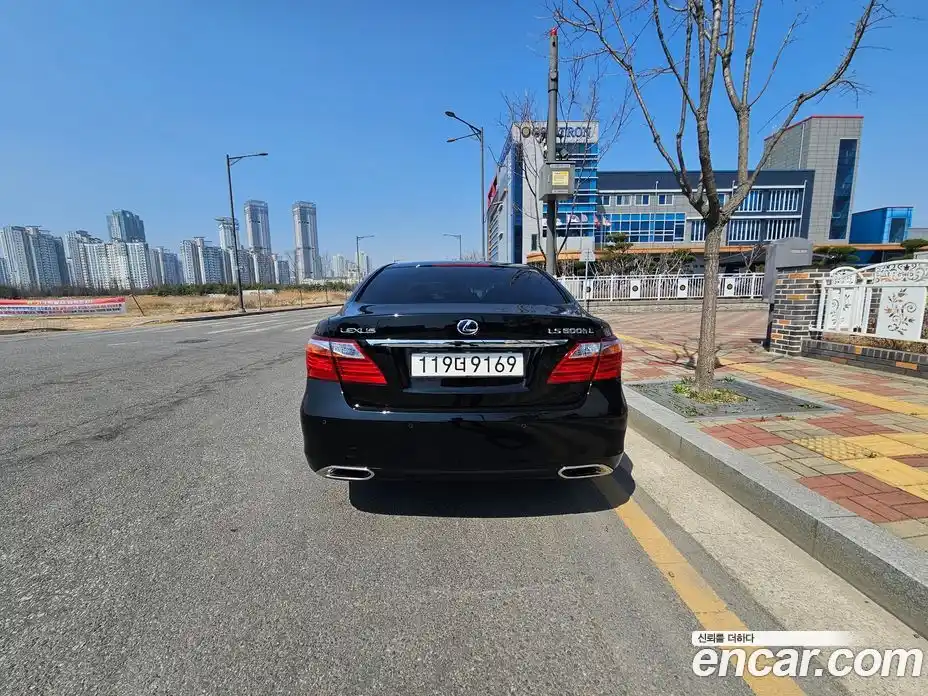 Lexus LS 2011 5.0 гидро в Москве № 231999, фото 9