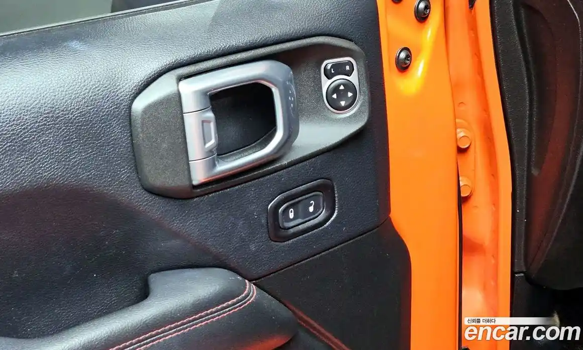 Jeep Wrangler 2019 2.0 гидро в Москве № 232722, фото 17