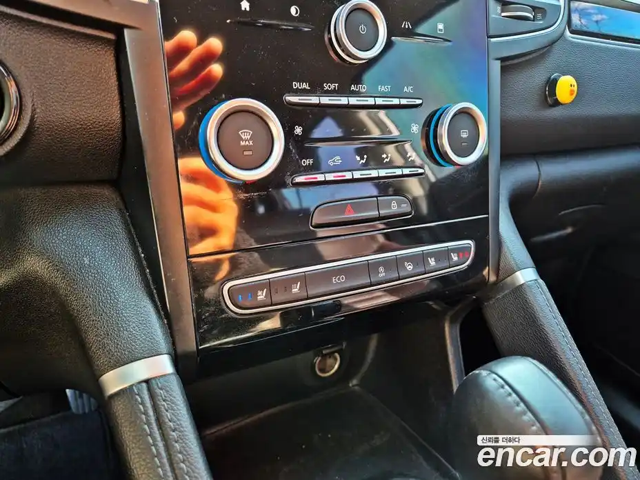 Renault QM6 2017 2.0 гидро в Москве № 278046, фото 14