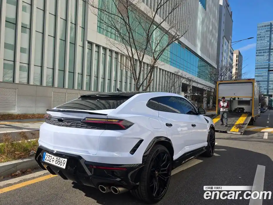 Lamborghini Urus 2025 4.0 гидро в Москве № 336532, фото 5