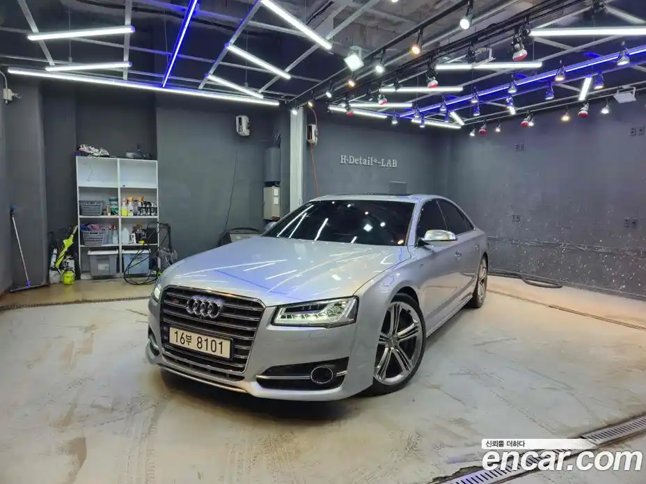 Audi S8 2014 4.0 гидро в Москве № 1280315, фото 1