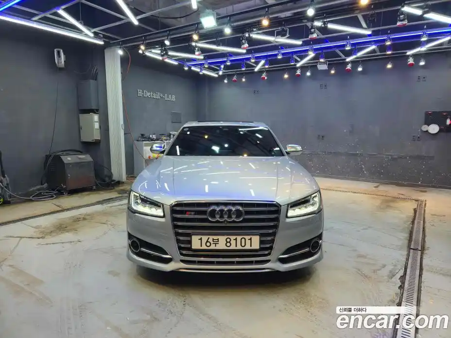 Audi S8 2014 4.0 гидро в Москве № 1280315, фото 3