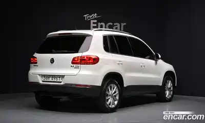 Volkswagen Tiguan 2014 2.0 гидро в Москве № 134929, миниатюра 2