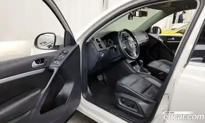 Volkswagen Tiguan 2014 2.0 гидро в Москве № 134929, миниатюра 10