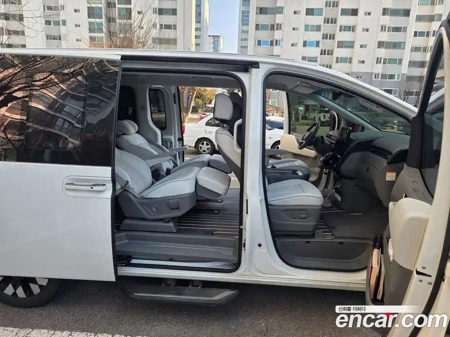 Hyundai Staria 2025 1.6 гидро в Москве № 1464298, фото 1