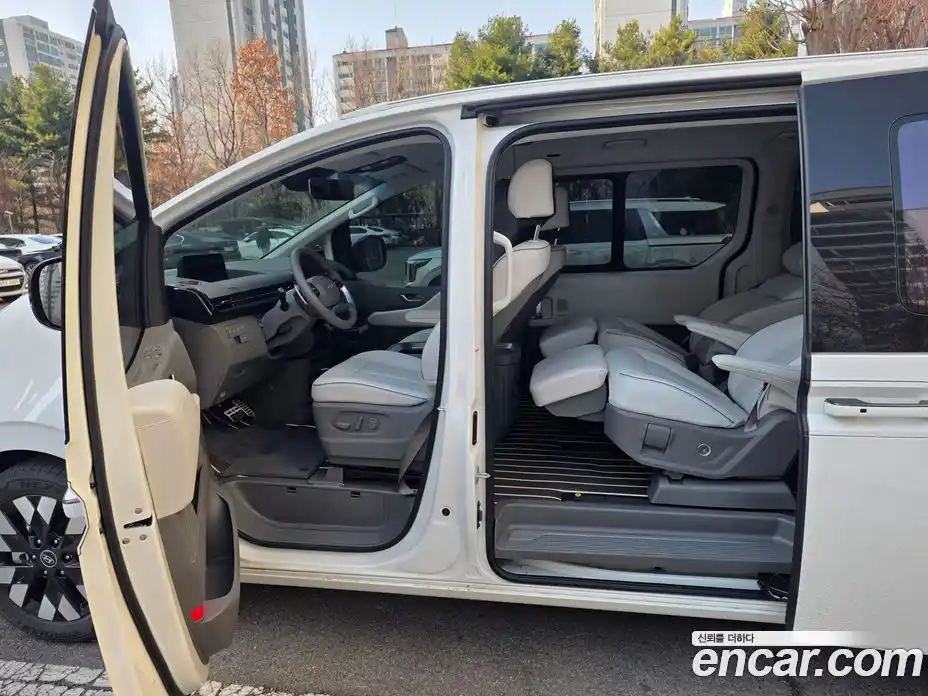Hyundai Staria 2025 1.6 гидро в Москве № 1464298, фото 2