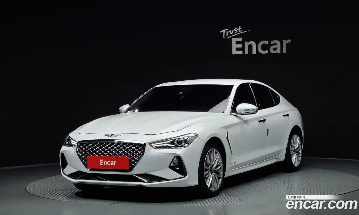 Genesis G70 2018 2.0 Классический в Москве № 1466876, фото 1