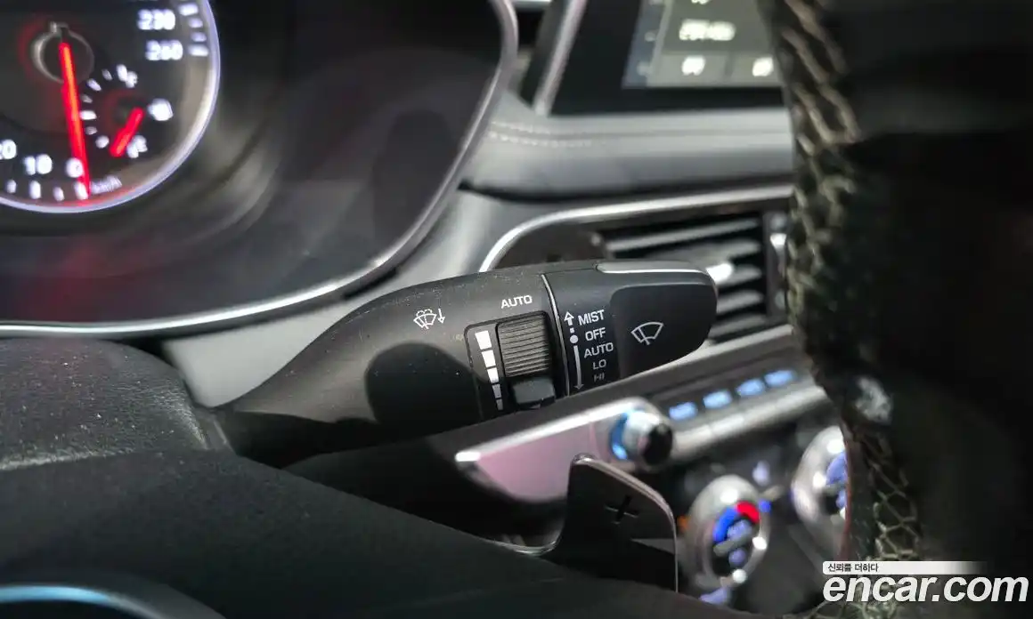 Genesis G70 2018 2.0 Классический в Москве № 1466876, фото 16