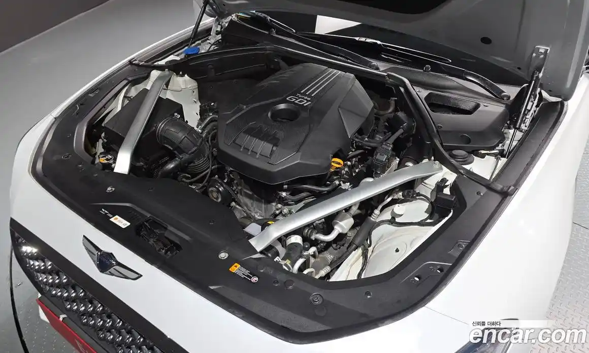 Genesis G70 2018 2.0 Классический в Москве № 1466876, фото 6