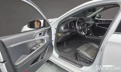 Genesis G70 2018 2.0 Классический в Москве № 1466876, миниатюра 10