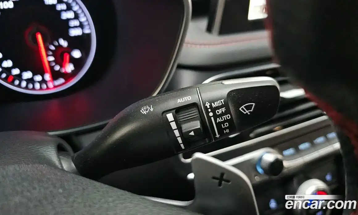 Genesis G70 2017 2.0 Классический в Москве № 1466955, фото 16