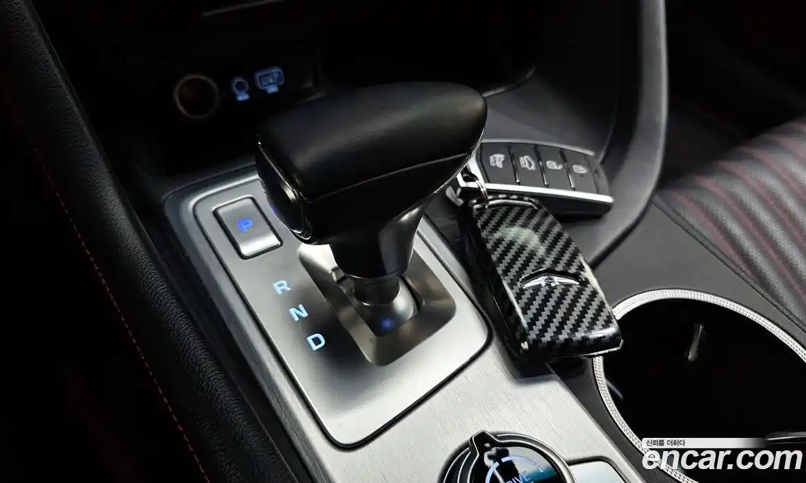 Genesis G70 2017 2.0 Классический в Москве № 1466955, фото 9