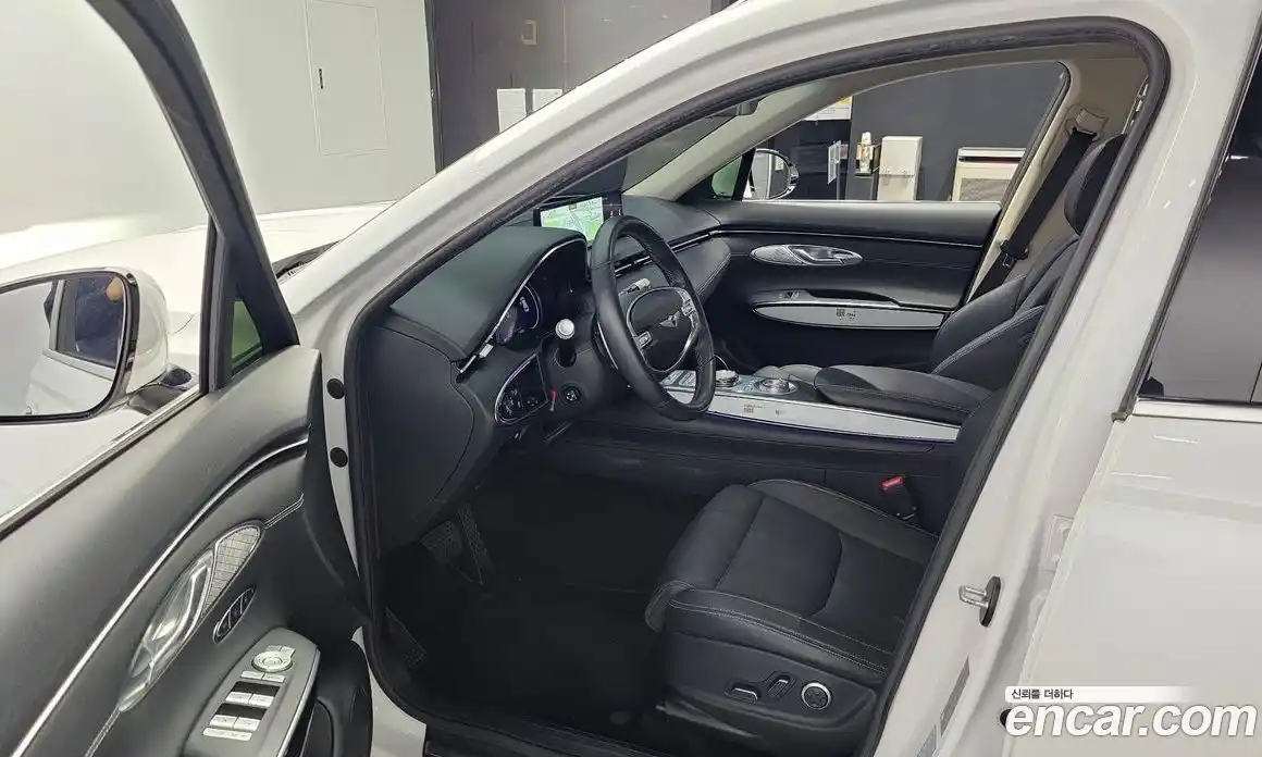 Genesis GV70 2022 2.2 Автомат в Москве № 1467037, фото 10