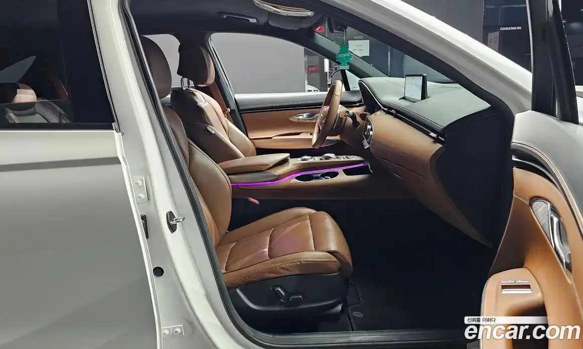 Genesis GV70 2022 2.5 Автомат в Москве № 1467038, фото 11