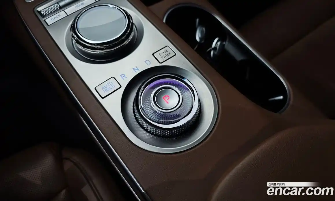 Genesis GV70 2022 2.5 Автомат в Москве № 1467038, фото 9