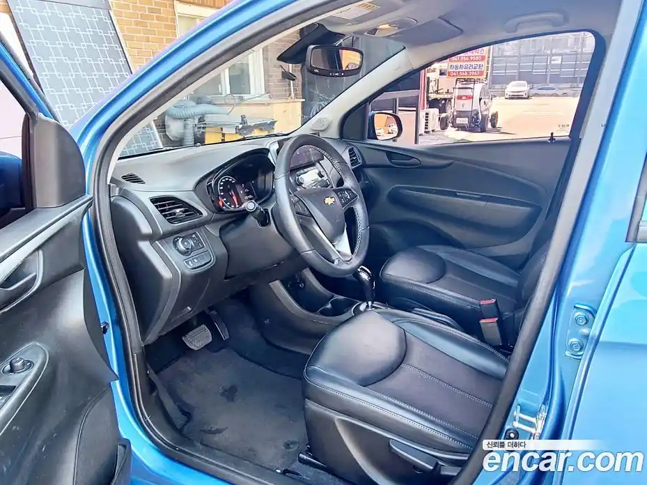 Chevrolet Spark 2016 1.0 гидро в Москве, фото 18