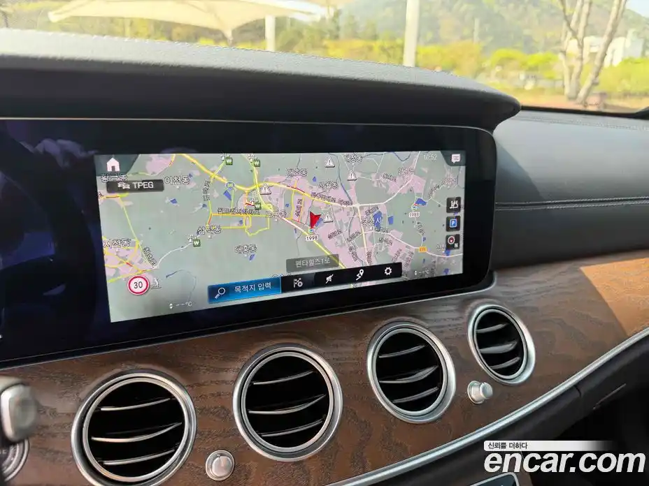 Mercedes-Benz E-Class 2021 2.0 гидро в Москве № 1472448, фото 14