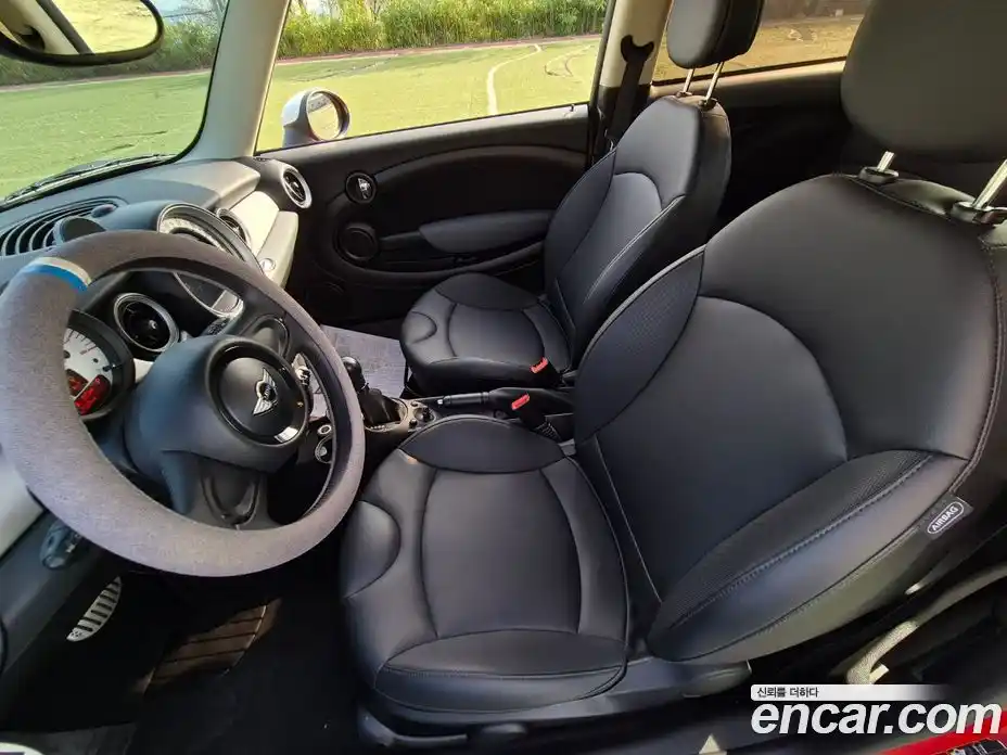 Mini Cooper 2012 1.6 гидро в Москве № 1475670, фото 8