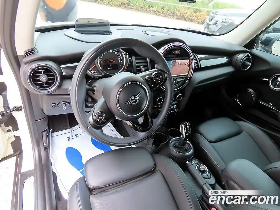 Mini Cooper 2020 1.5 гидро в Москве № 1475772, фото 7
