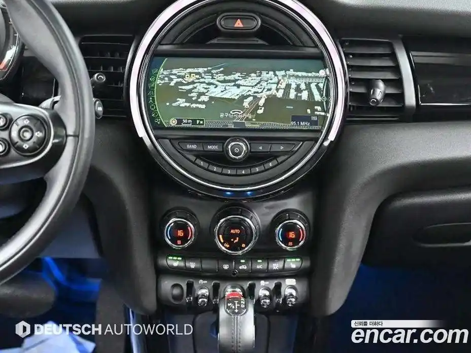 Mini Cooper 2018 1.5 гидро в Москве № 1475776, фото 14