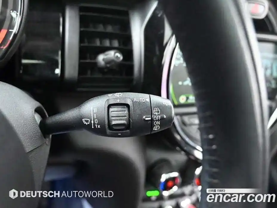 Mini Cooper 2018 1.5 гидро в Москве № 1475776, фото 16