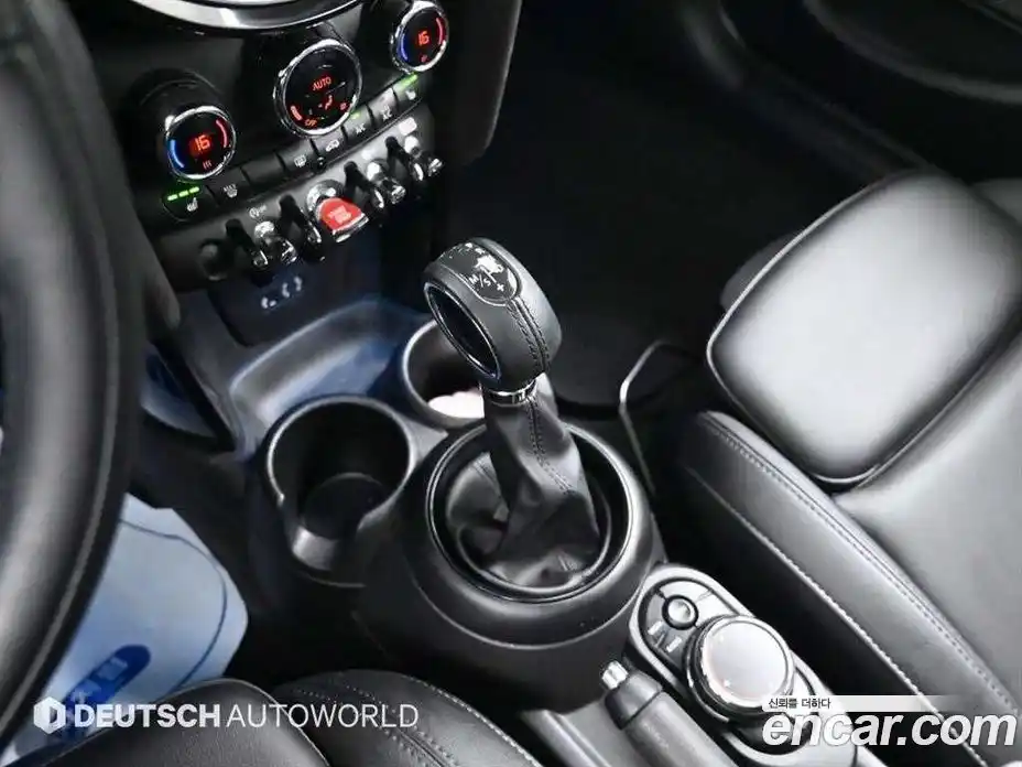 Mini Cooper 2018 1.5 гидро в Москве № 1475776, фото 9