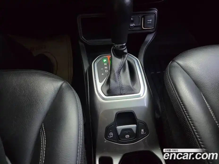 Jeep Renegade 2020 1.6 гидро в Москве № 1476998, фото 9