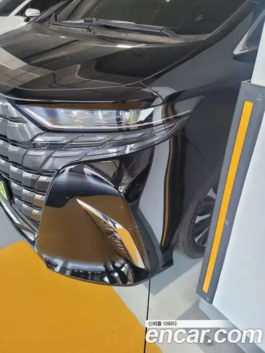 Toyota Alphard 2025 2.5 вариатор в Москве № 1477133, фото 11