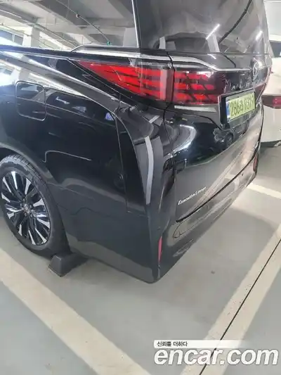 Toyota Alphard 2025 2.5 вариатор в Москве № 1477133, миниатюра 7