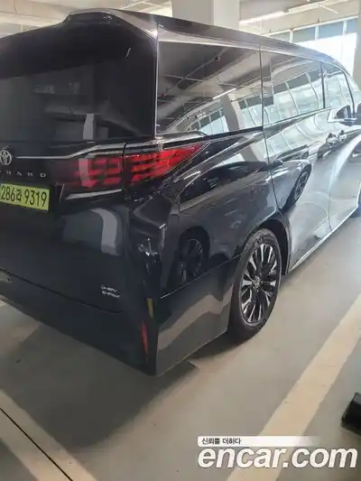 Toyota Alphard 2025 2.5 вариатор в Москве № 1477133, миниатюра 8