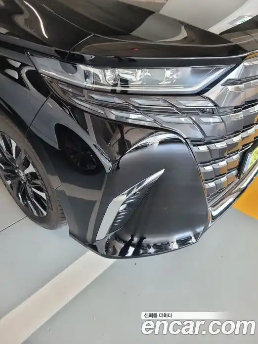 Toyota Alphard 2025 2.5 вариатор в Москве № 1477133, фото 10