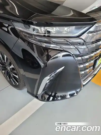 Toyota Alphard 2025 2.5 вариатор в Москве № 1477133, миниатюра 10