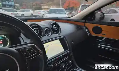 Jaguar XJ 2013 2.0 гидро в Москве № 1477822, миниатюра 12