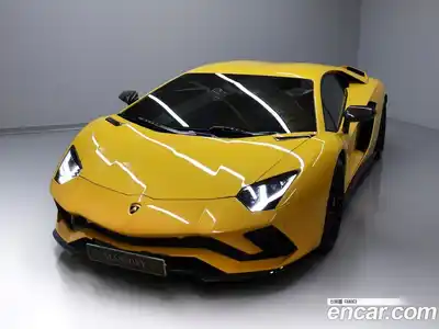 Lamborghini Aventador S LP740-4