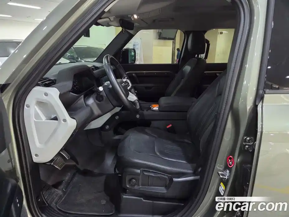 Land Rover Defender 2020 2.0 гидро в Москве № 166798, фото 6